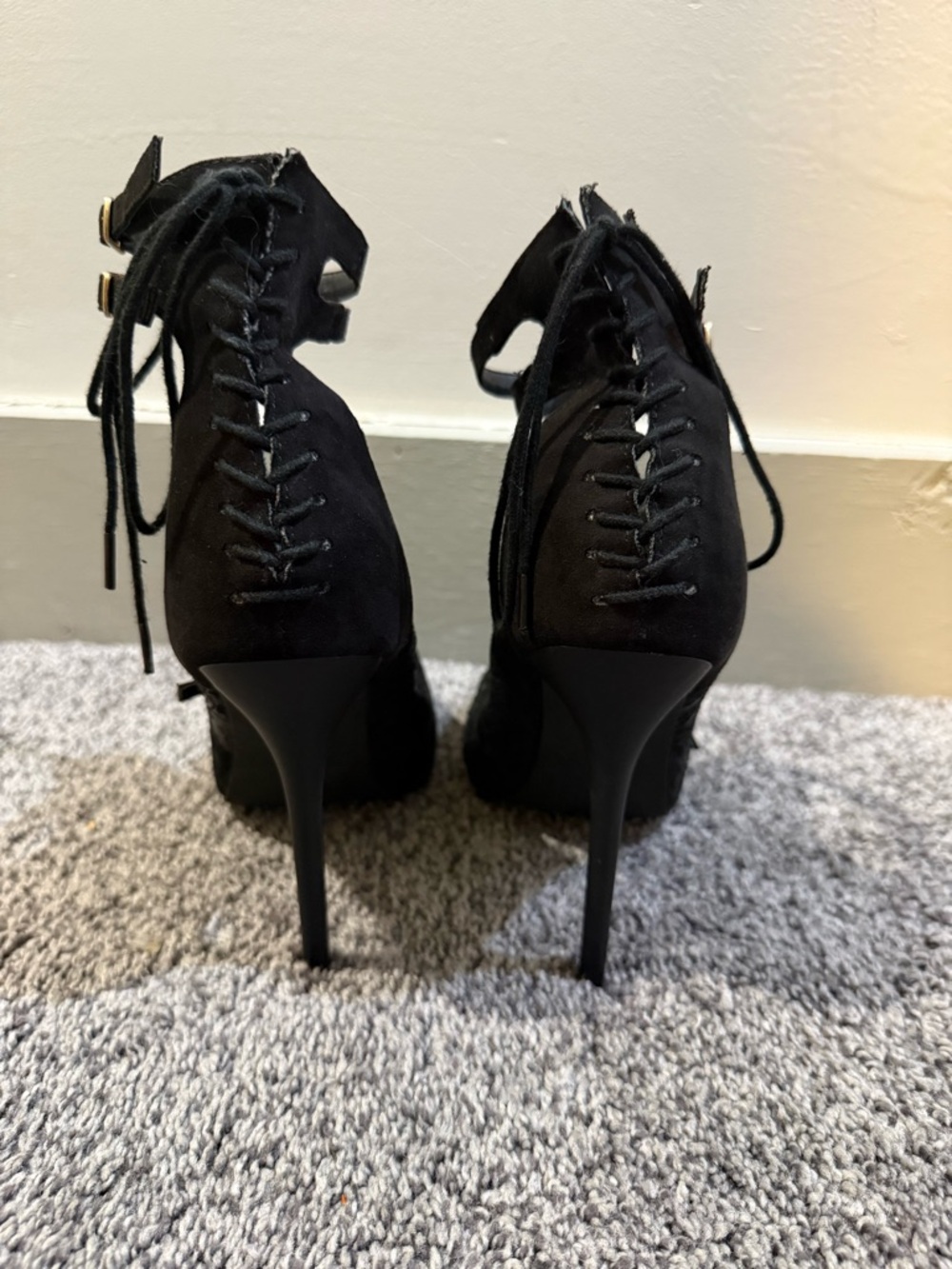 Privileged Black Strappy Heels – Mary Jane Style – Size 8.5 - Picture 2 of 7